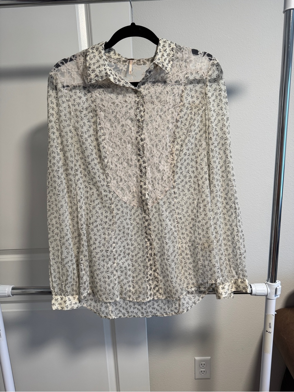 Free People Floral Lace Button Up Blouse Sheer Long Sleeve Size M Boho